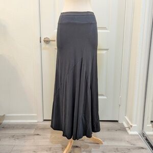 JARBO Long Black Maxi Full Skirt Unique Fit & Flare Mermaid - 34P Small